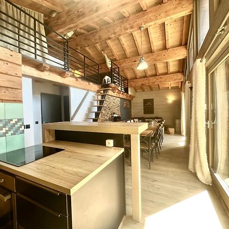 Chalet Le Petit Nicolas, Jacuzzi, Vue Mont Blanc Chamonix Exterior photo