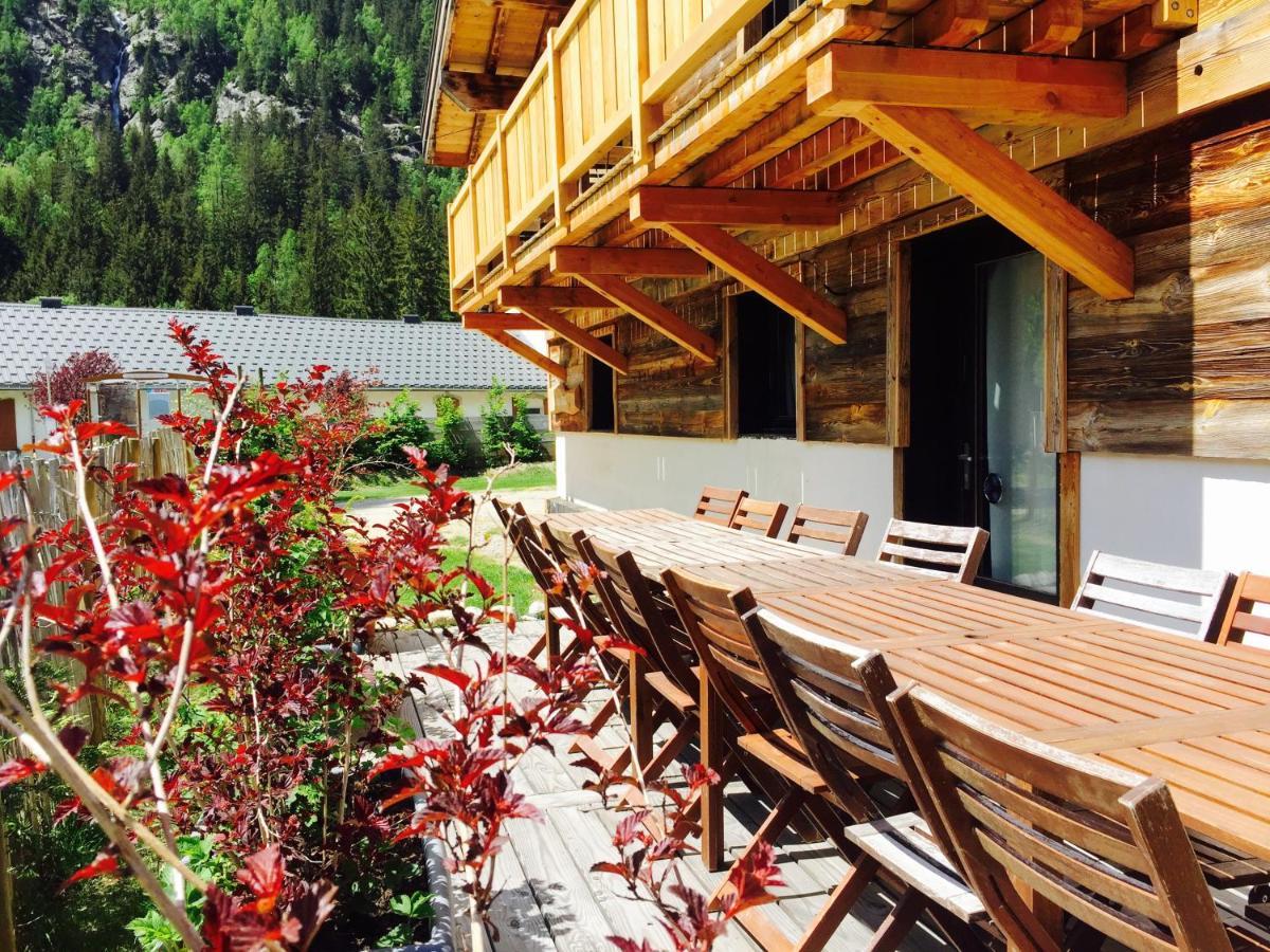 Chalet Le Petit Nicolas, Jacuzzi, Vue Mont Blanc Chamonix Exterior photo