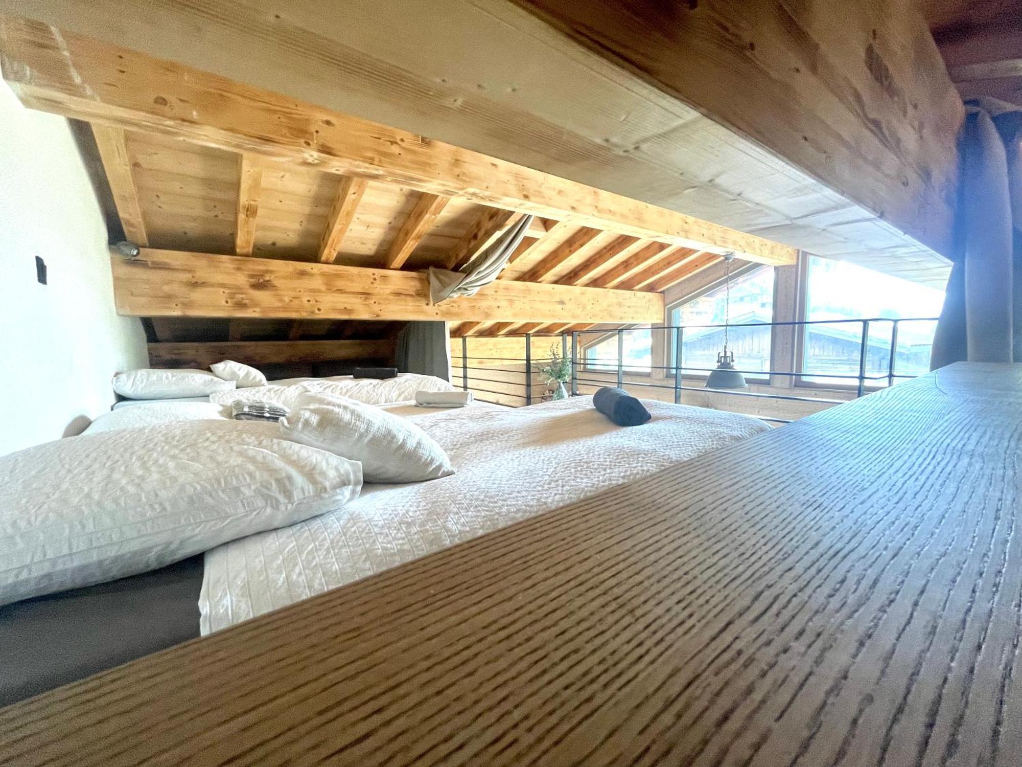 Chalet Le Petit Nicolas, Jacuzzi, Vue Mont Blanc Chamonix Exterior photo